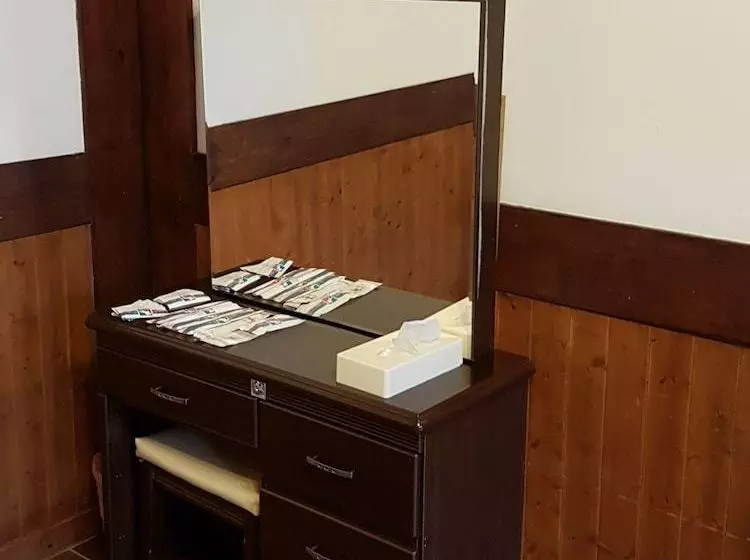 تختخواب و صبحانه Sun Moon Heart Hostel