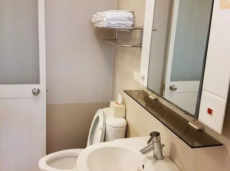 تختخواب و صبحانه Sun Moon Heart Hostel