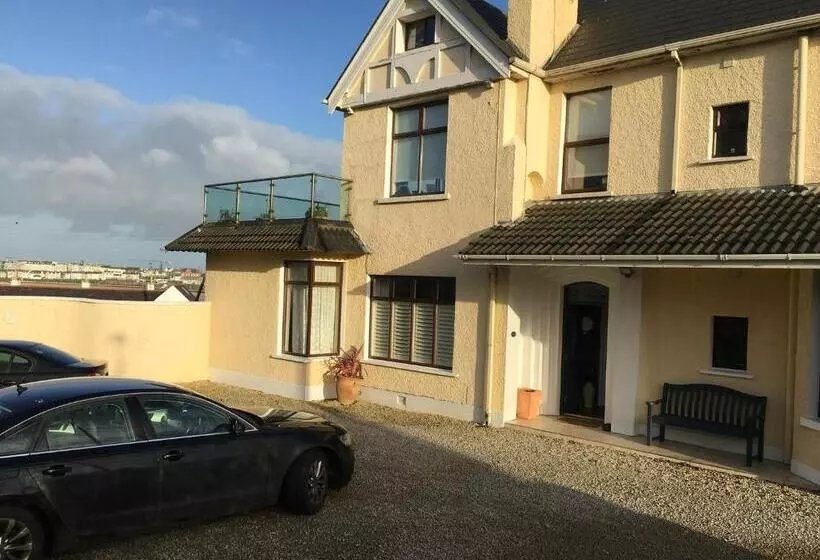 Hillrise B&b