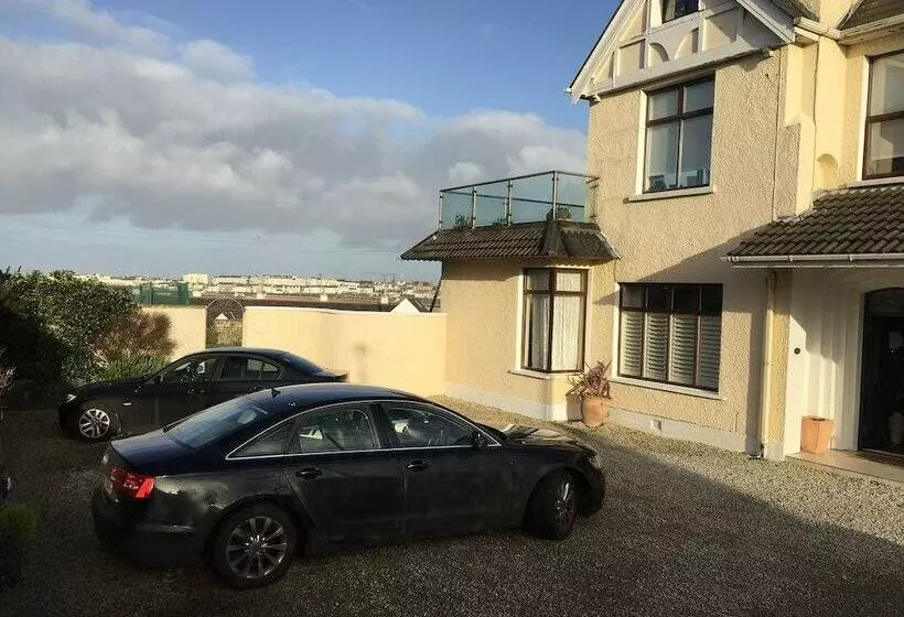 Hillrise B&b