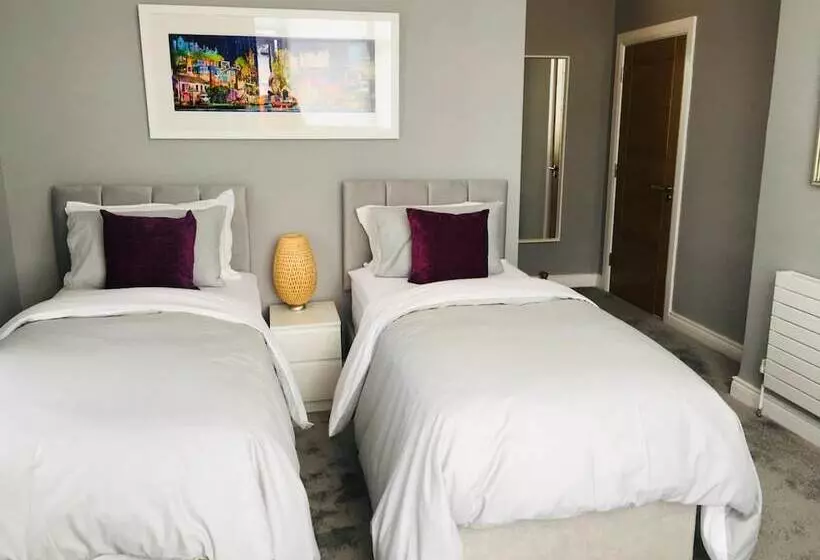 Hillrise B&b