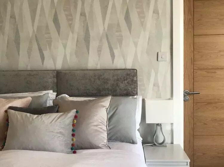 Hillrise B&b
