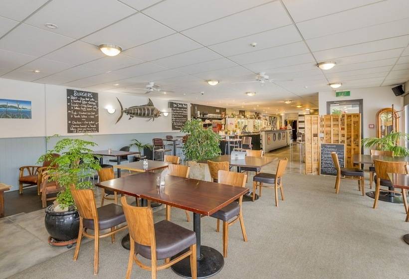 هتل Finns Paekakariki