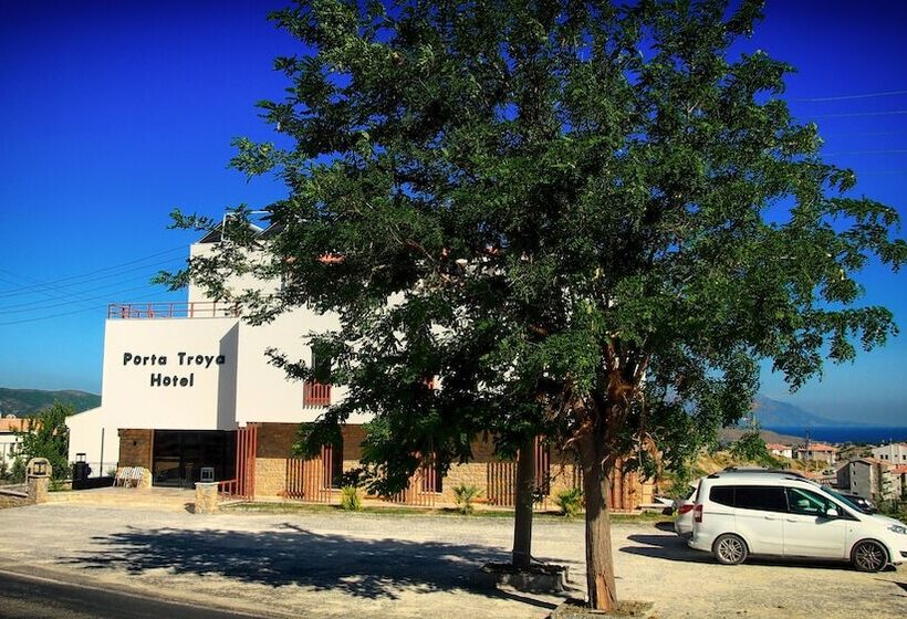 בית מלון כפרי Porta Trakis