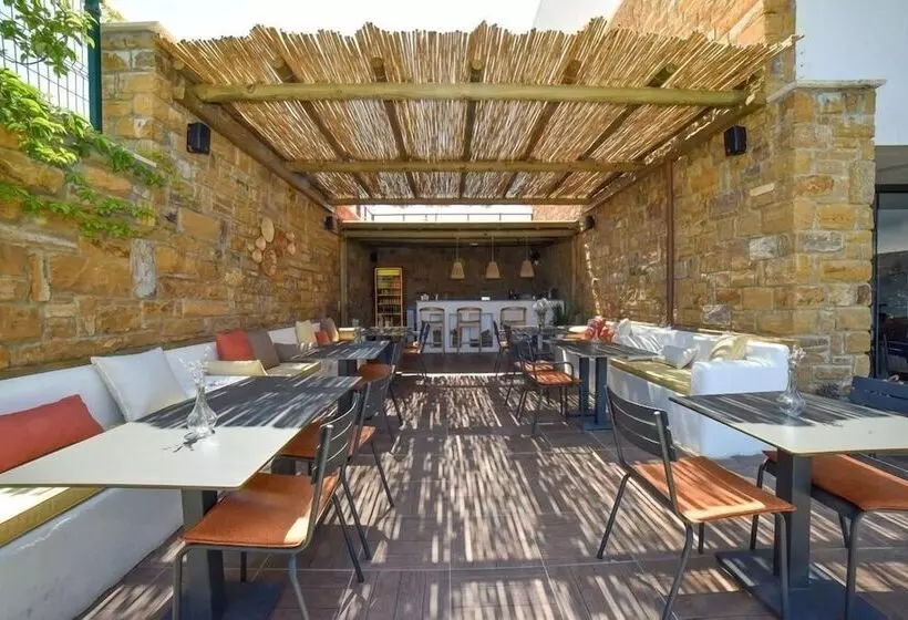 Hotelli Porta Trakis