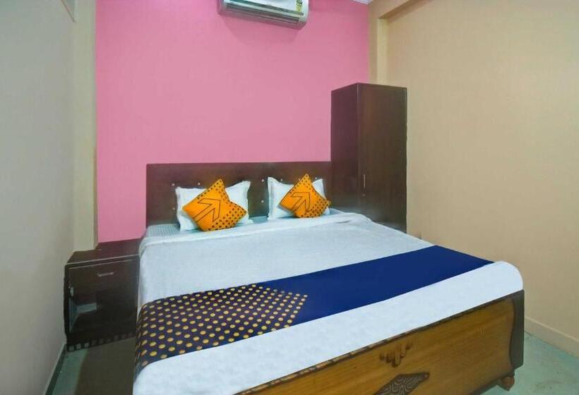 هتل Spot On Mangalam Guest House