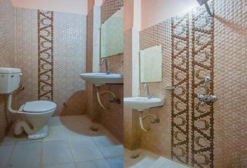 هتل Spot On Mangalam Guest House