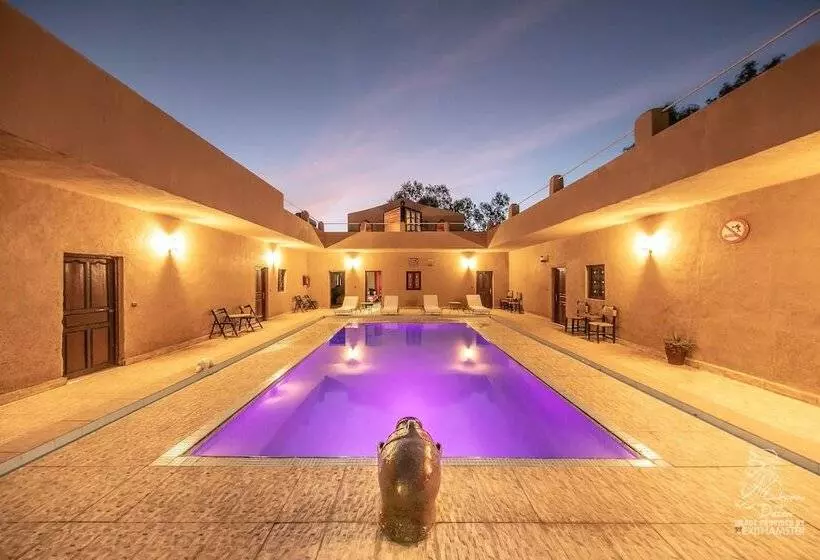 Majatalo L Homme Du Désert A Merzouga