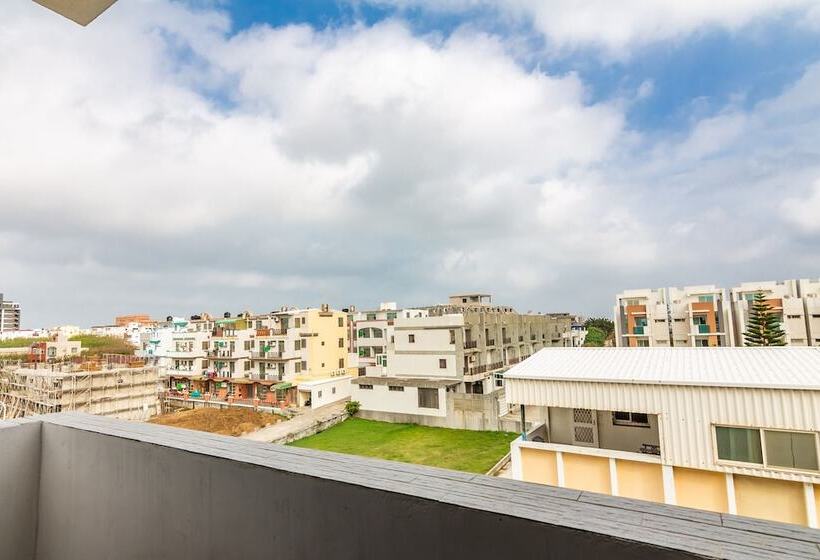 پانسیون Turn Left B&b