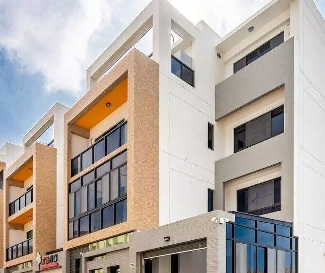 پانسیون Turn Left B&b