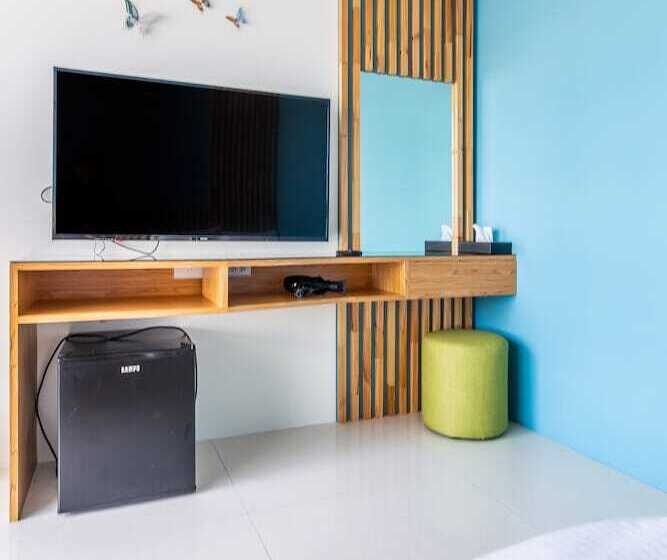 پانسیون Turn Left B&b