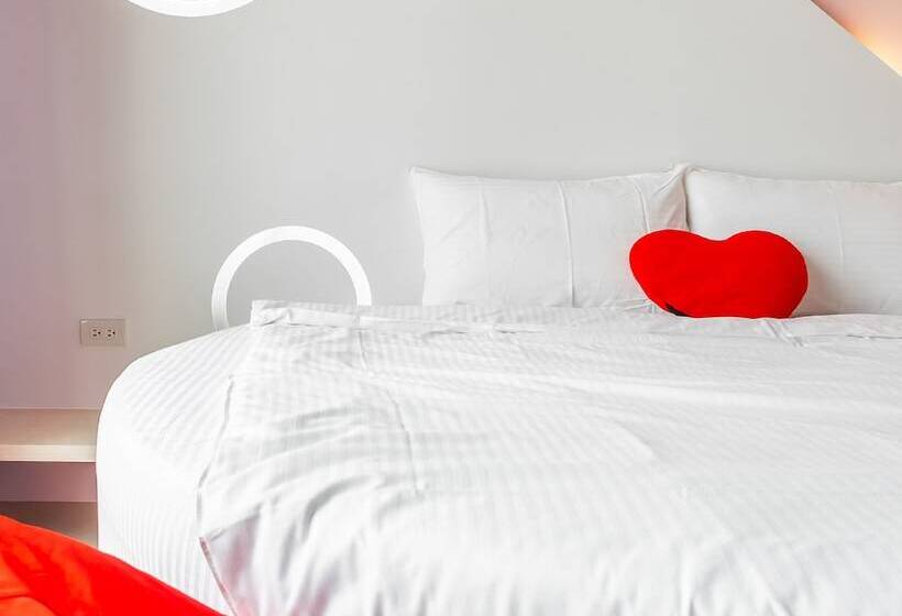 پانسیون Turn Left B&b