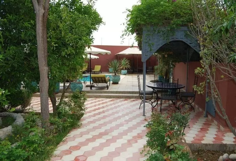 Riad Les Jardins Mabrouk