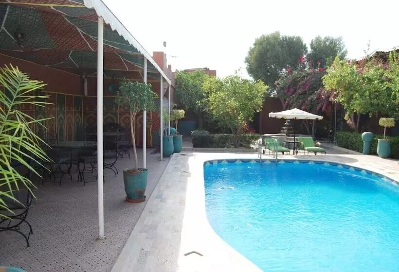 Riad Les Jardins Mabrouk