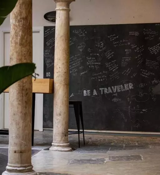 Room00 Salvador Hostel