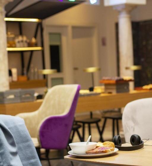 Room00 Salvador Hostel