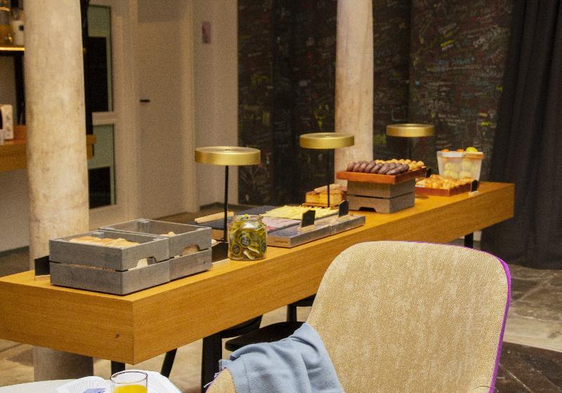 Room00 Salvador Hostel