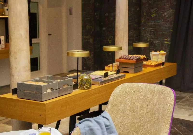 Room00 Salvador Hostel