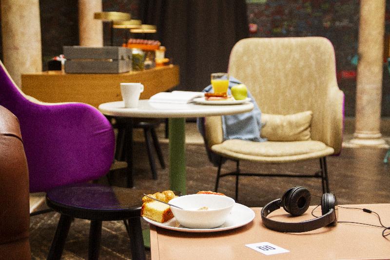 Room00 Salvador Hostel