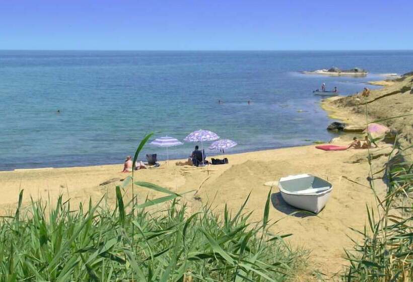 Seagarden Villa Resort