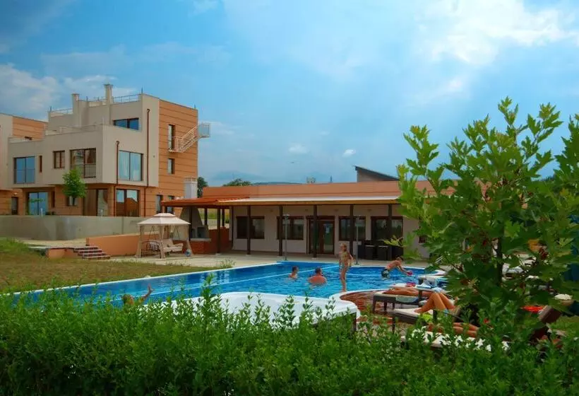 Seagarden Villa Resort