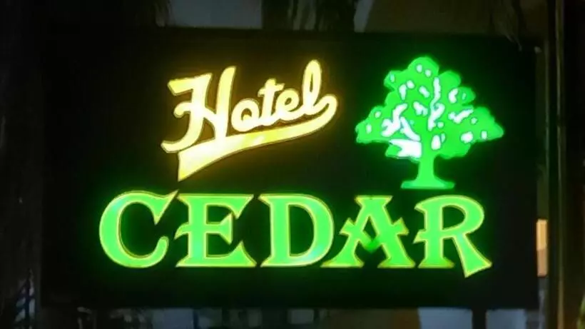 Hotel Cedar