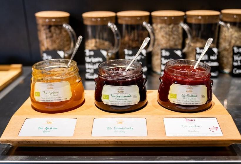 Coucou Hotel & Kuckucks Stube