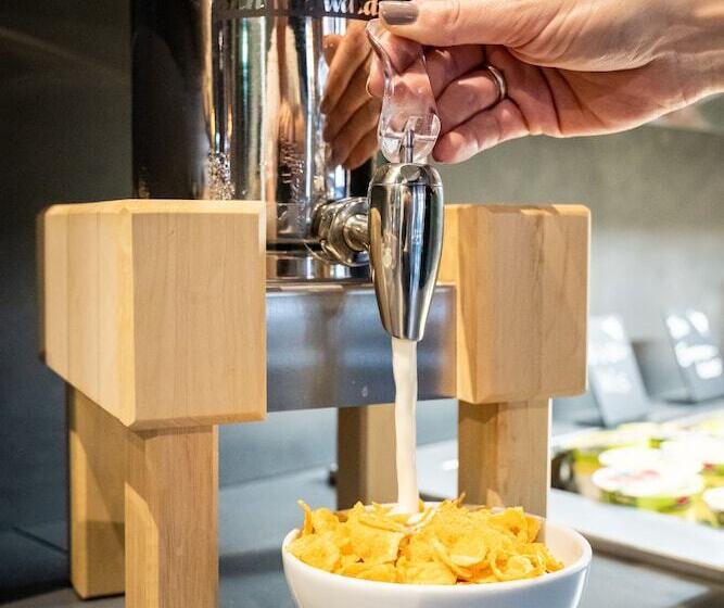 Coucou Hotel & Kuckucks Stube