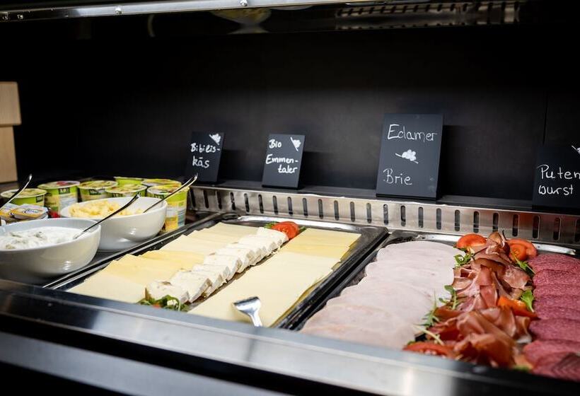 Coucou Hotel & Kuckucks Stube