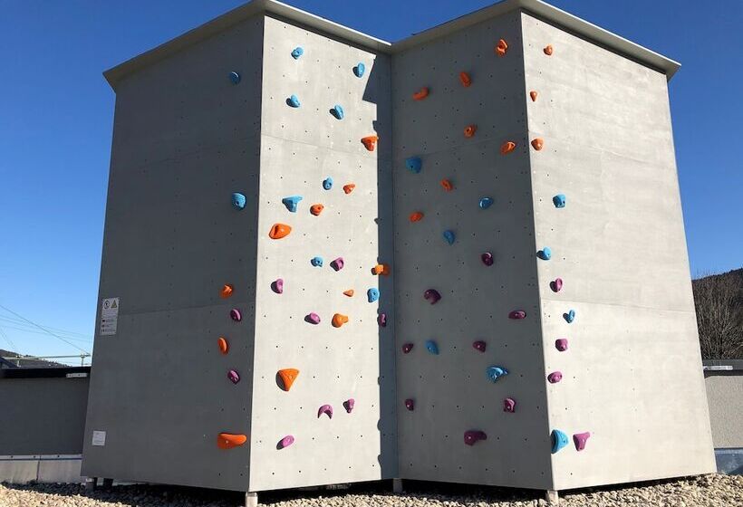 Coucou Hotel & Kuckucks Stube