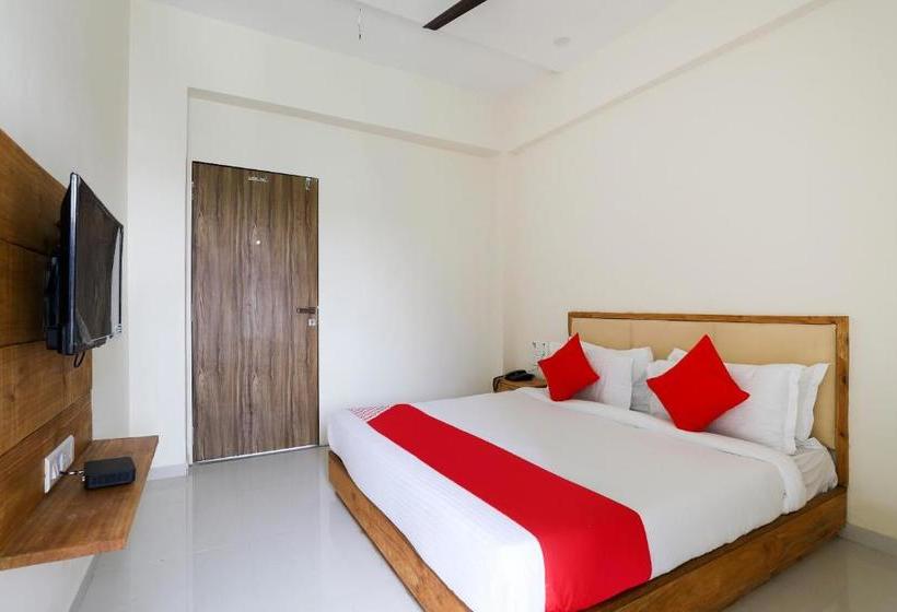 فندق Oyo 49529  Royal Palace