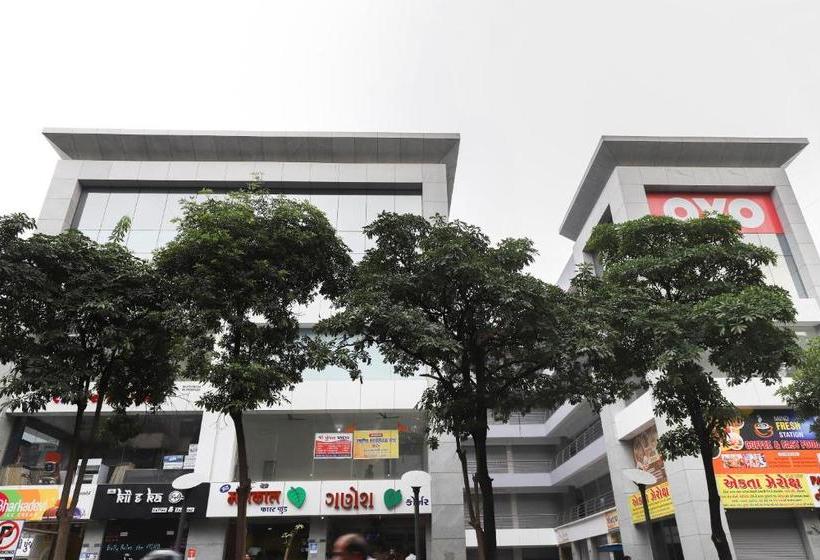 فندق Oyo 49529  Royal Palace