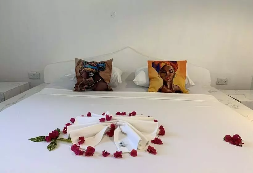 Hotelli The African Paradise Beach