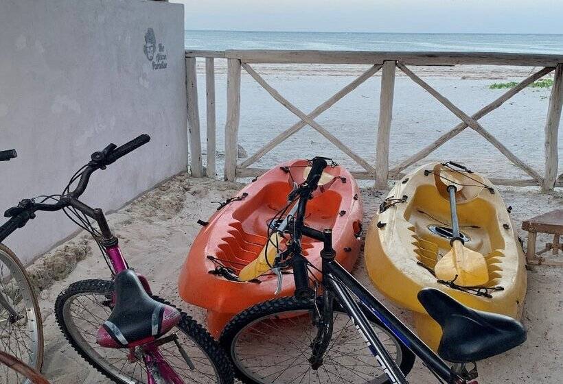 בית מלון כפרי The African Paradise Beach