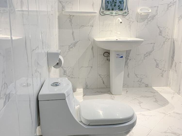 בית מלון כפרי The African Paradise Beach