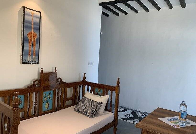 בית מלון כפרי The African Paradise Beach