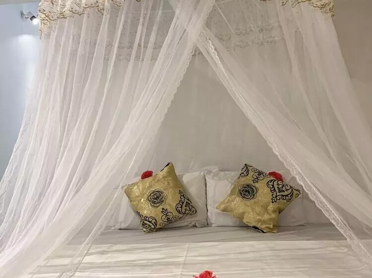 Hotelli The African Paradise Beach