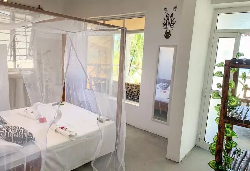 Hotelli The African Paradise Beach