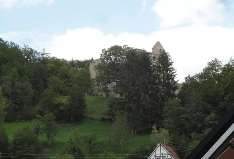 ペンション Gästehaus Zur Linde