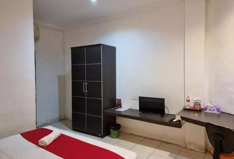 ペンション Reddoorz @ Jalan Sei Mencirim Medan