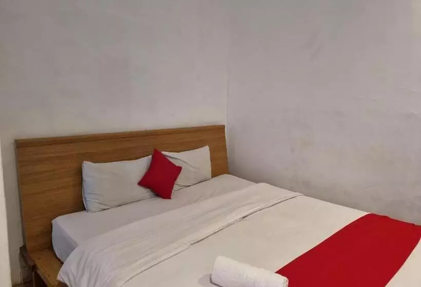 ペンション Reddoorz @ Jalan Sei Mencirim Medan