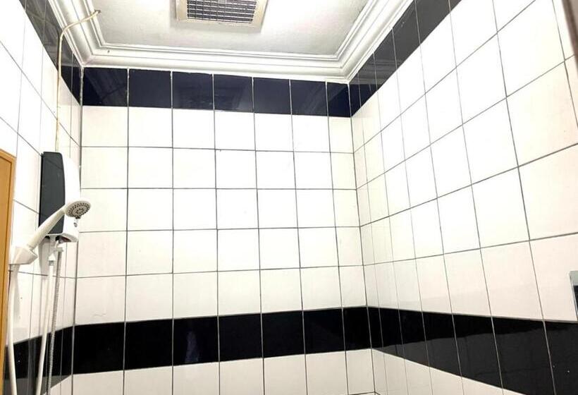 פנסיון Reddoorz @ Jalan Sei Mencirim Medan