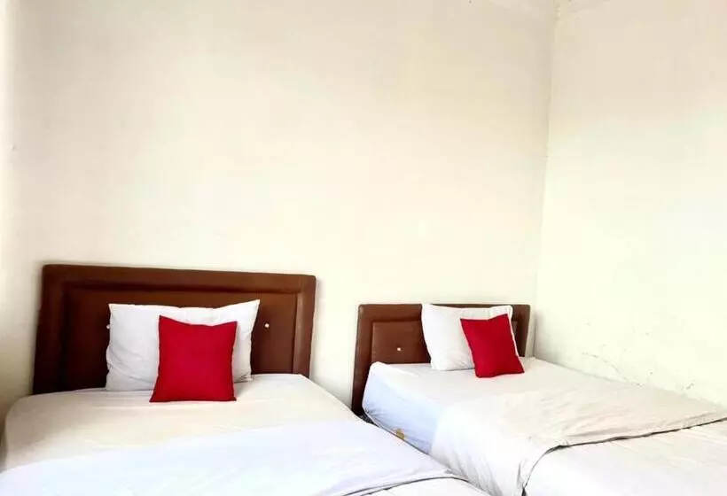 ペンション Reddoorz @ Jalan Sei Mencirim Medan