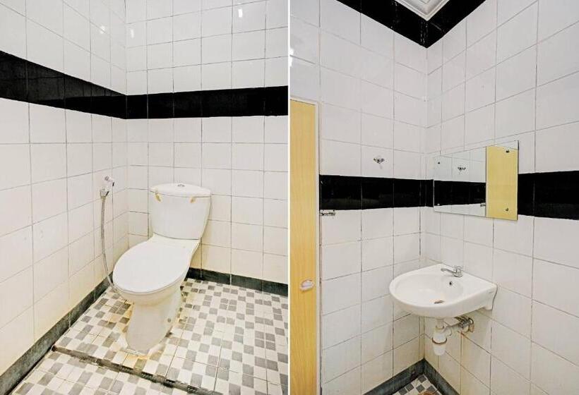 פנסיון Reddoorz @ Jalan Sei Mencirim Medan