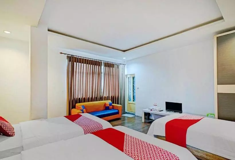 ペンション Reddoorz @ Jalan Sei Mencirim Medan