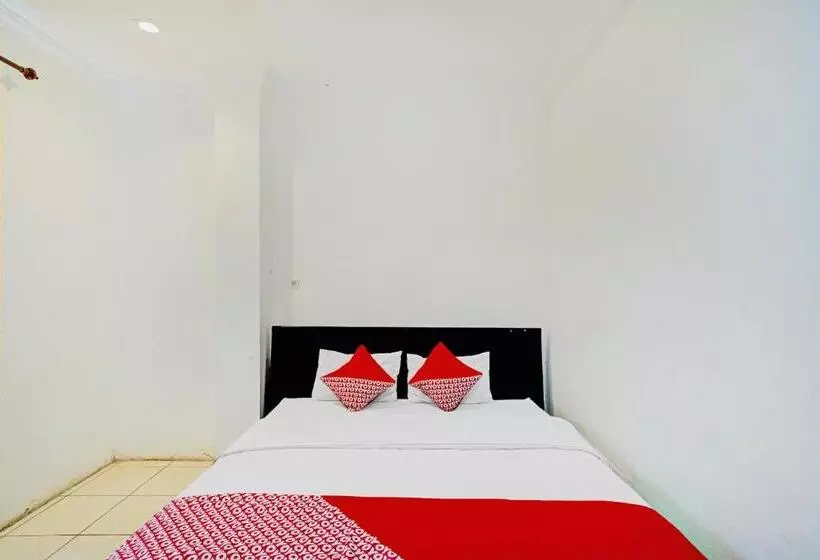 ペンション Reddoorz @ Jalan Sei Mencirim Medan