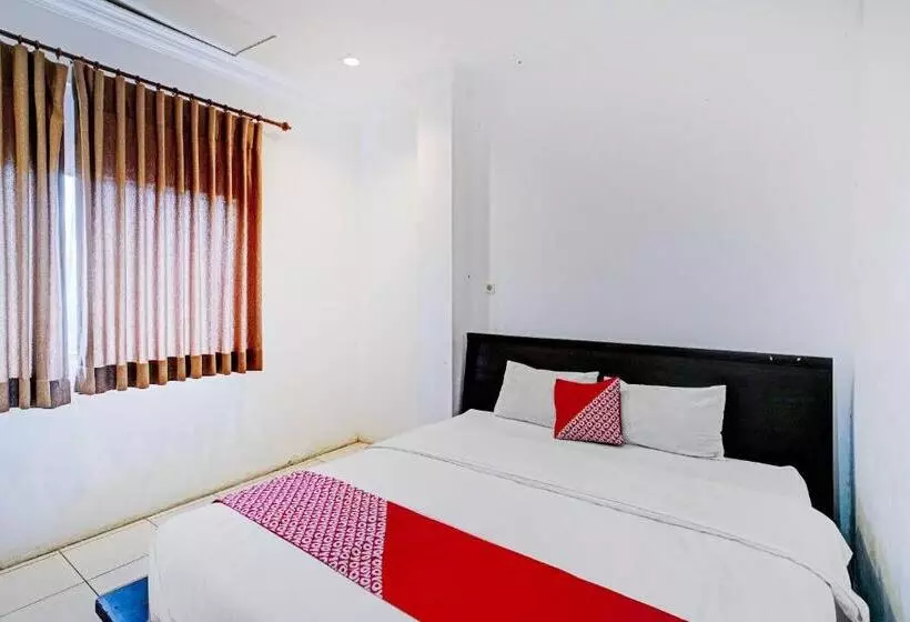 ペンション Reddoorz @ Jalan Sei Mencirim Medan
