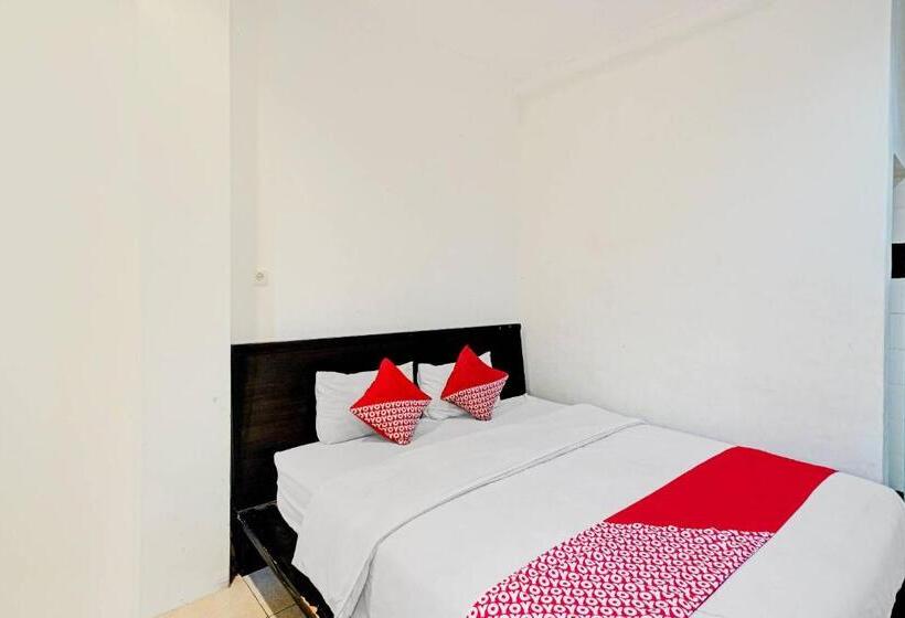 פנסיון Reddoorz @ Jalan Sei Mencirim Medan