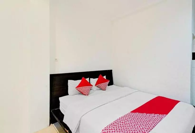 ペンション Reddoorz @ Jalan Sei Mencirim Medan