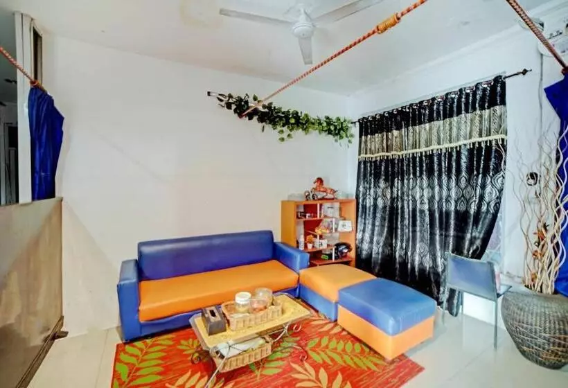 ペンション Reddoorz @ Jalan Sei Mencirim Medan